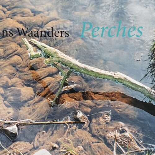 PERCHES. 2001.